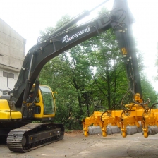 Crawler-type sleeper-laying vehicle and scatter sleeper device